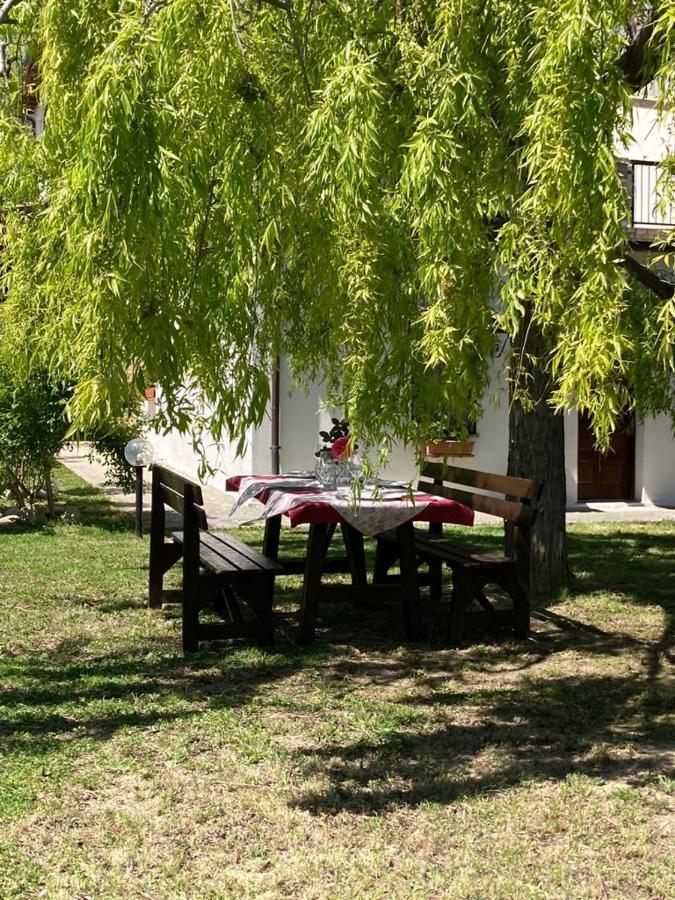 Agriturismo Il Portico Penne Exterior foto